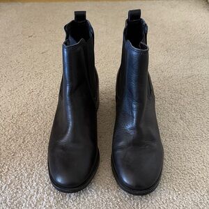 Steve Madden Black Leather Ankle Boots